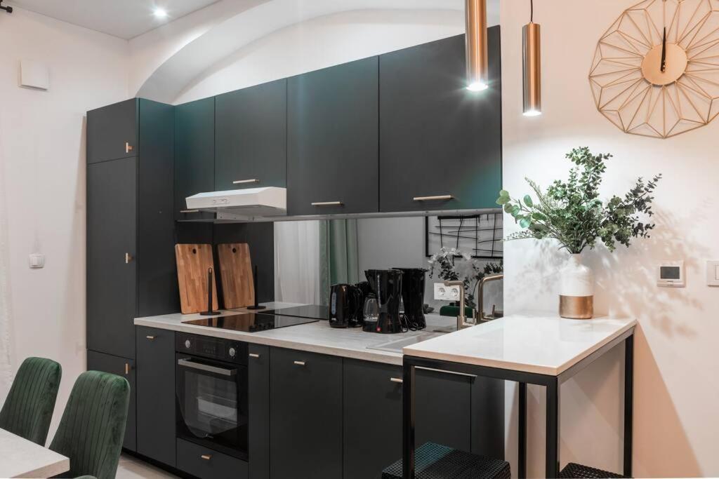 Roberto Boutique Studio Apartman Zagreb Bagian luar foto